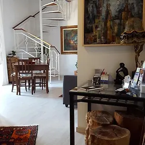 https://la-casa-di-beatrice.sicilyhotelsitaly.net